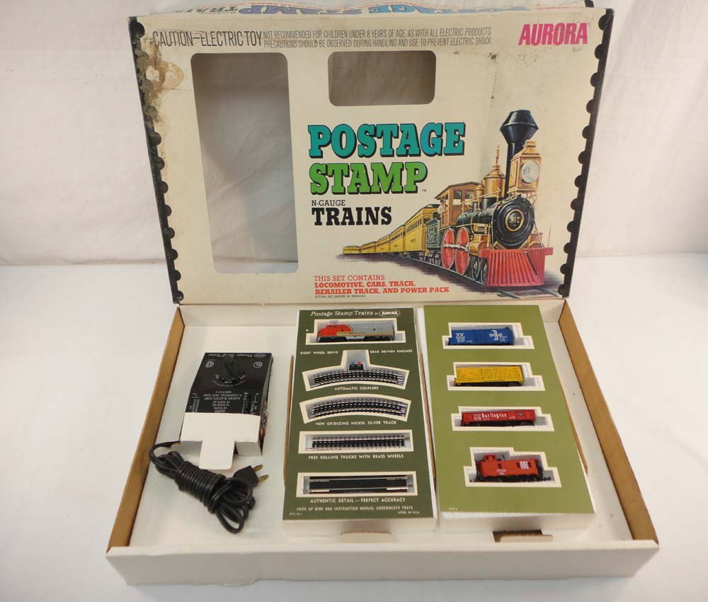 ABT: Aurora N Scale: #4721 Postage Stamp Train Set/: Paul V. Ambrose and Drew J. Bauer present: This is the #4721 Postage Stamp Train Set that Aurora made in N Scale a few years ago. Please look at all the pictures; what is pictured is what you will rec