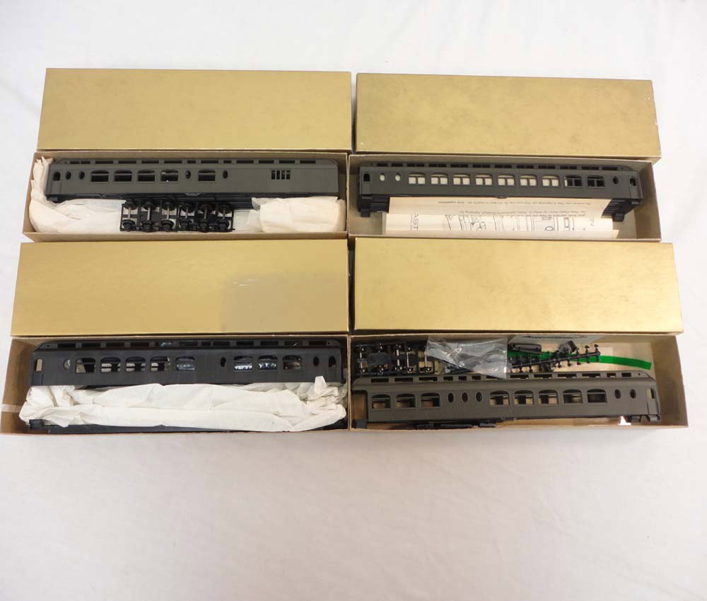 ABT: Roundhouse HO Scale: #P82/P81/P83/6084 Pullma: Paul V. Ambrose and Drew J. Bauer present: These are the #P82/P81/P83/6084 Pullman Kits that Roundhouse made in HO Scale a few years ago. Please look at all the pictures; what is pictured is what you 