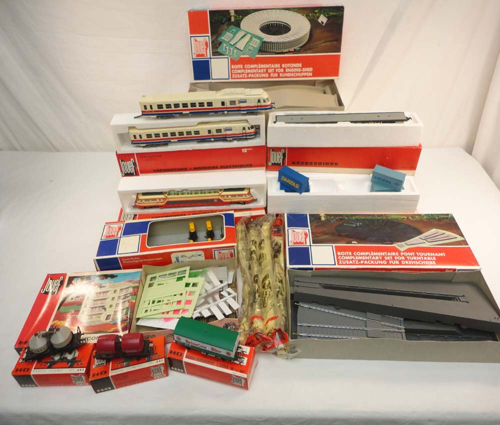 ABT: Jouef HO Scale: Assorted Cars, Building Kits,: Paul V. Ambrose and Drew J. Bauer present: These are Assorted Cars, Building Kits, and Accessories that Jouef made in HO Scale a few years ago. Please look at all the pictures; what is pictured is wha