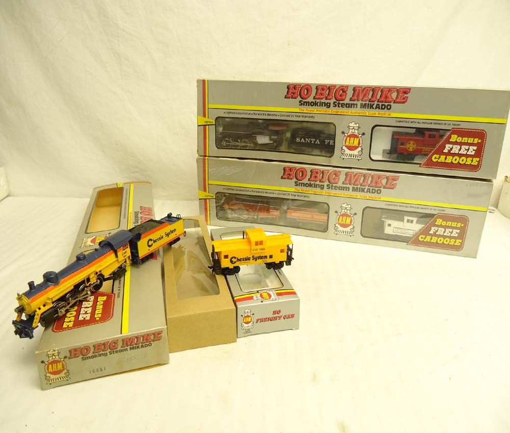 ABT: AHM HO Scale: #16981/16982/16983 Smoking Stea: Paul V. Ambrose and Drew J. Bauer present: These are the #16981 Chessie System, the #16982 Southern Pacific Daylight, and the #16983 Santa Fe Smoking Steam Engines and Tenders that AHM made in HO Scal