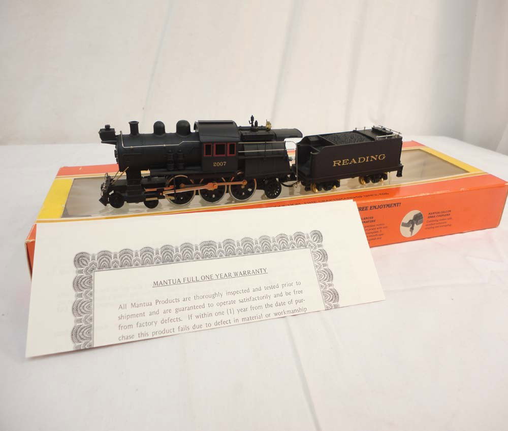 ABT: Mantua HO Scale: #323-21 Reading Steam Engine: Paul V. Ambrose and Drew J. Bauer present: This is the #323-21 Reading Steam Engine and Tender that Mantua made in HO Scale a few years ago. Please look at all the pictures; what is pictured is what y