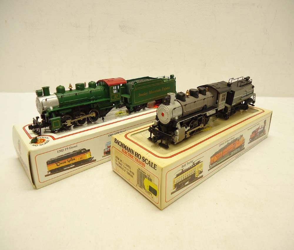 ABT: Bachmann HO Scale: #50440 Smokey Mtn Express : Paul V. Ambrose and Drew J. Bauer present: These are the #50440 Smokey Mountain Express and the #50701 Union Pacific Gray with Vanderbilt 0-6-0 Engines and Tenders that Mantua made in HO Scale a few y