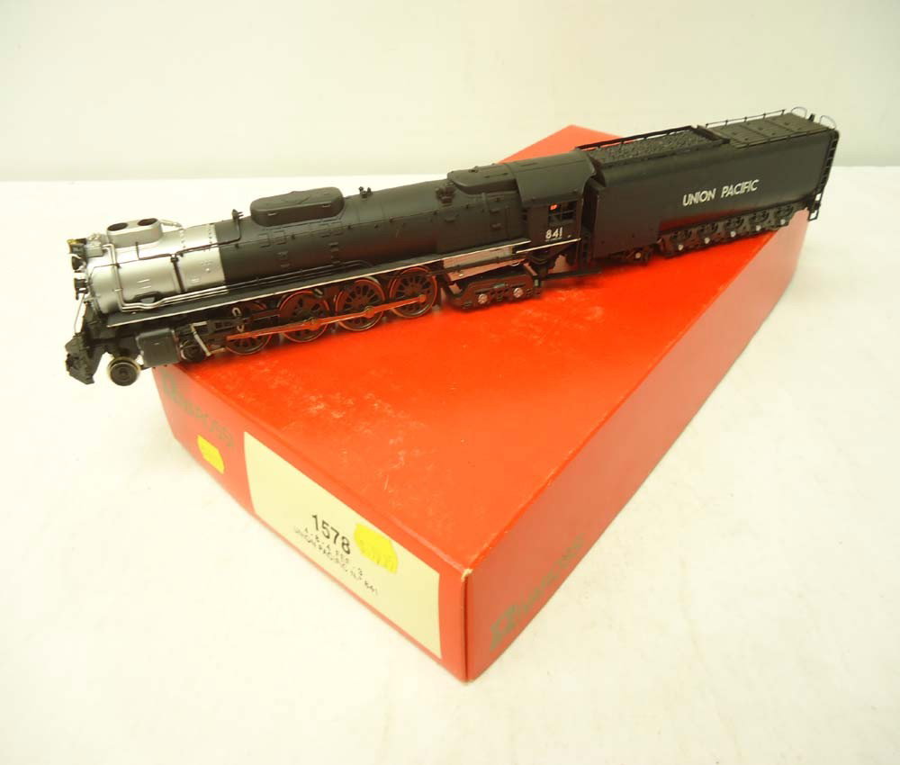 ABT: Rivarossi HO Scale: #1578 UP FEF-3 Engine and: Paul V. Ambrose and Drew J. Bauer present: This is the #1578 UP FEF-3 Engine and Tender that Rivarossi made in HO Scale a few years ago. Please look at all the pictures; what is pictured is what you w