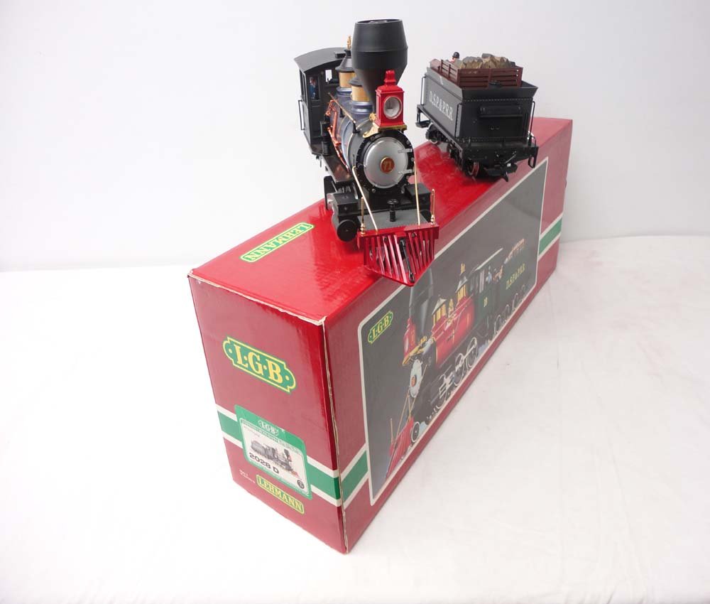 ABT: LGB G Scale: #2028D 2-6-0 Steam Engine and Ten: Paul V. Ambrose and Drew J. Bauer present: These are the #2028D Engine & Tender that LGB made for G Scale a few years ago. Our Opinion is that they are generally in Like New Condition. Original Box. A