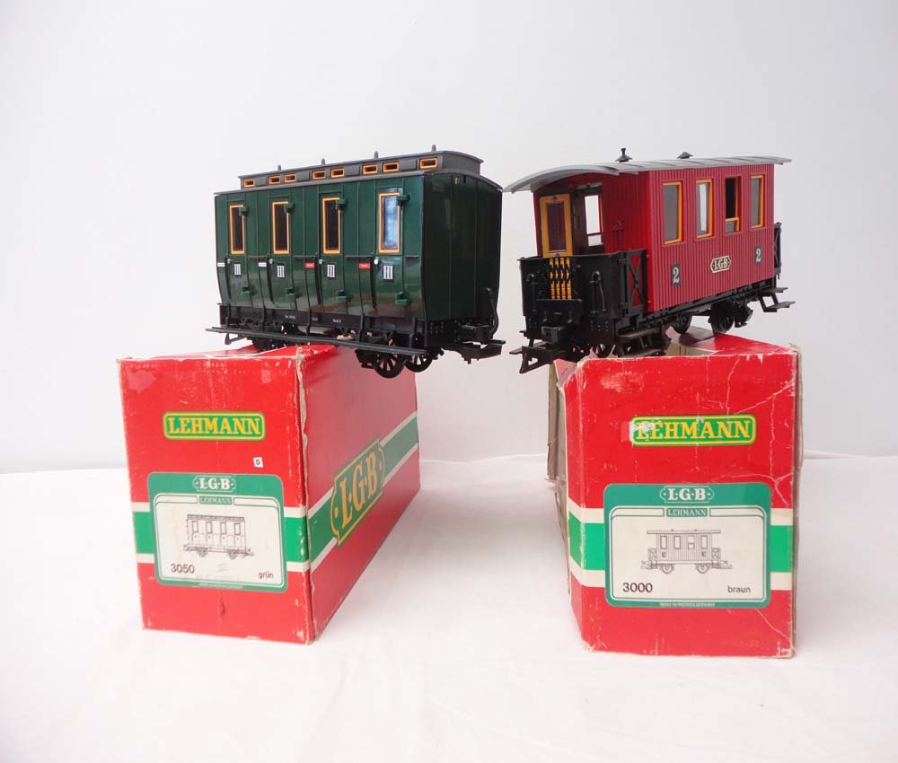 ABT: LGB G Scale: #3050/3000 Passenger Cars/OBs: Paul V. Ambrose and Drew J. Bauer present: These are the #3050/3000 Passenger Cars that LGB made for G Scale a few years ago. Our Opinion is that they are generally in Like New Condition. Original Box
