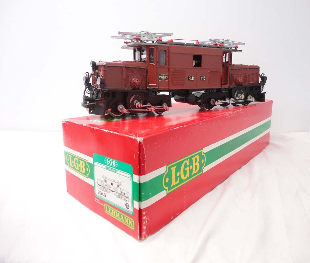ABT: LGB G Scale: #2040 Crocodile/OB: Paul V. Ambrose and Drew J. Bauer present: This is the #2040 Crocodile that LGB made for G Scale a few years ago. Our Opinion is that it is generally in Like New Condition. Original Box. All Original