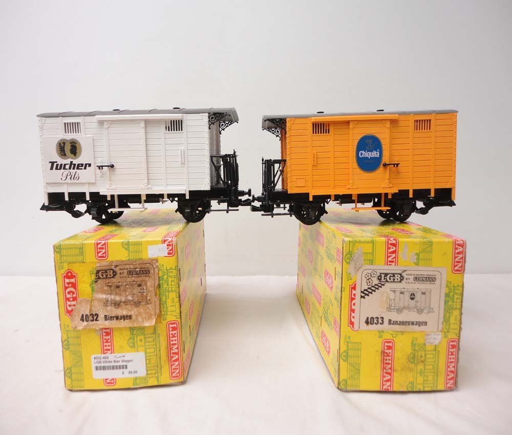 ABT: LGB G Scale: #4032/4033 Box Cars/OBs: Paul V. Ambrose and Drew J. Bauer present: These are the #4032 Box Car and the #4033 Chaquita Banana Box Car that LGB made for G Scale a few years ago. Our Opinion is that they are generally in Like N