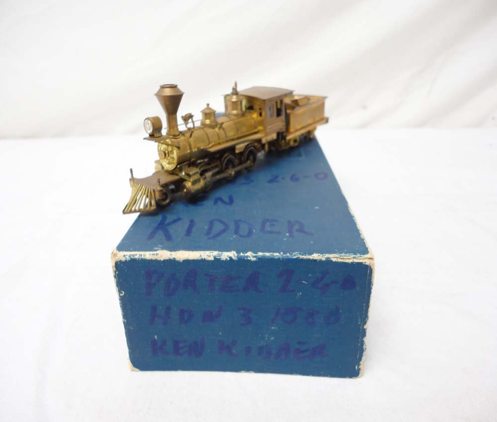 ABT: Brass Kidder HOn3: 4-6-0 Porter Steam Engine: Paul V. Ambrose and Drew J. Bauer present: These are the 4-6-0 Porter Steam Engine and Tender that Kidder made in HOn3 in the past. Examine the pictures closely; includes OB that may not be correct fo