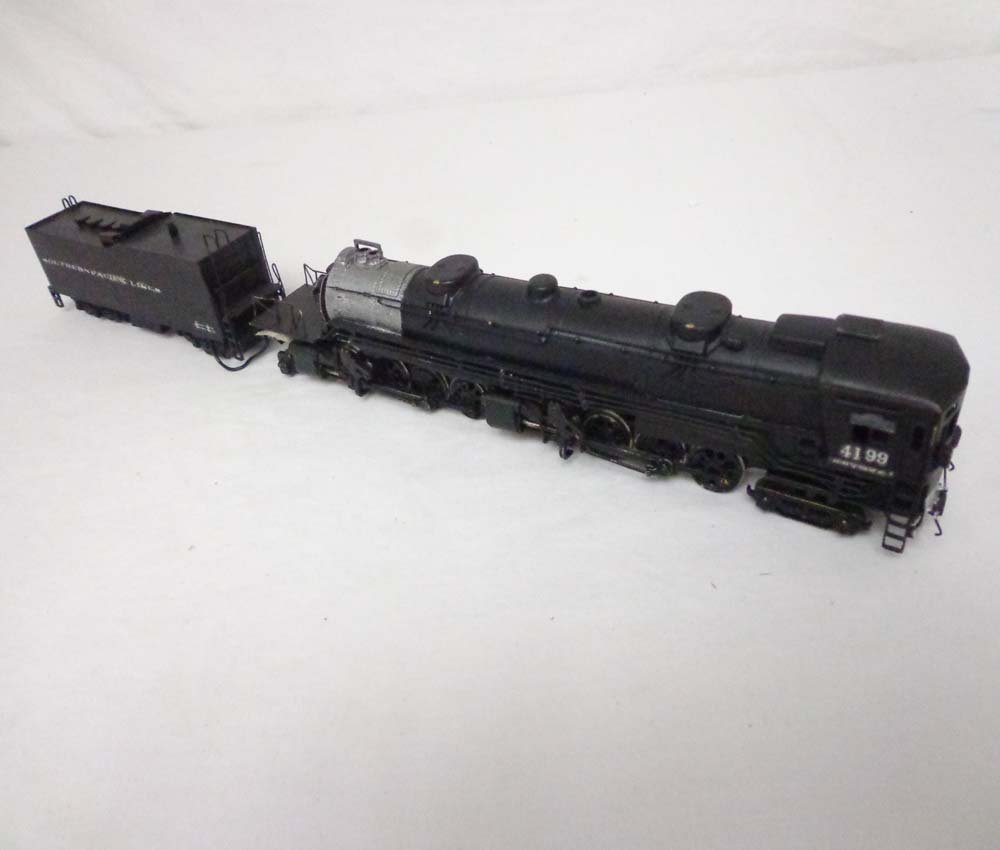 ABT: Brass HO Scale: #4199 Brass SP Cab Forward En: Paul V. Ambrose and Drew J. Bauer present: This is the Brass #4199 Southern Pacific Cab Forward Engine & Tender in HO Scale. Please review all pictures: what is shown is what you will receive. No Box.