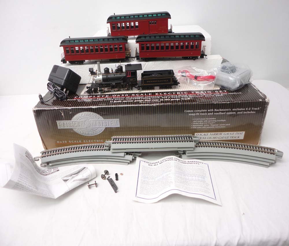 ABT: Bachmann On30 Scale: #25003 Pennslyvania RR S: Paul V. Ambrose and Drew J. Bauer present: This is the #25003 Pennslyvania RR Scale Electic Train Set that Bachmann made in On30 Scale some time ago. Please review all pictures: what is shown is what 