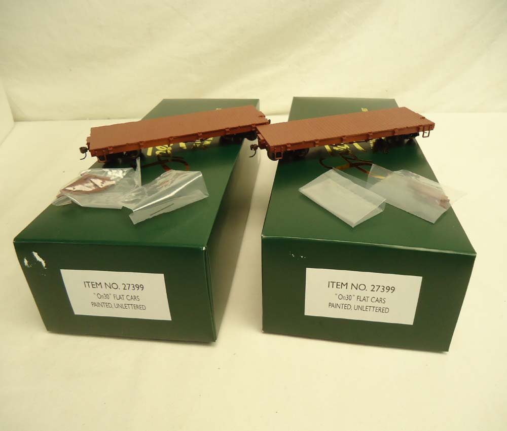 ABT: Bachmann On30 Scale: 2 #27399 Flat Cars Paint: Paul V. Ambrose and Drew J. Bauer present: These are two #27399 Flat Cars Painted Unlettered that Bachmann made in On30 Scale some time ago. Please review all pictures: what is shown is what you will 