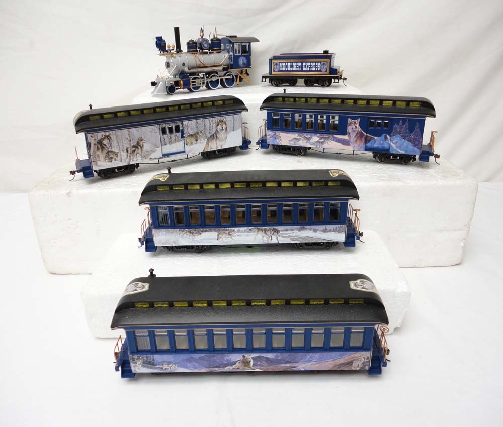ABT: Bachmann On30 Scale: Moonlight Express 2-6-0 : Paul V. Ambrose and Drew J. Bauer present: These are the Moonlight Express 2-6-0 Steam Engine/Tender and four Passenger Cars that Bachmann made in On30 Scale some time ago. Please review all pictures: