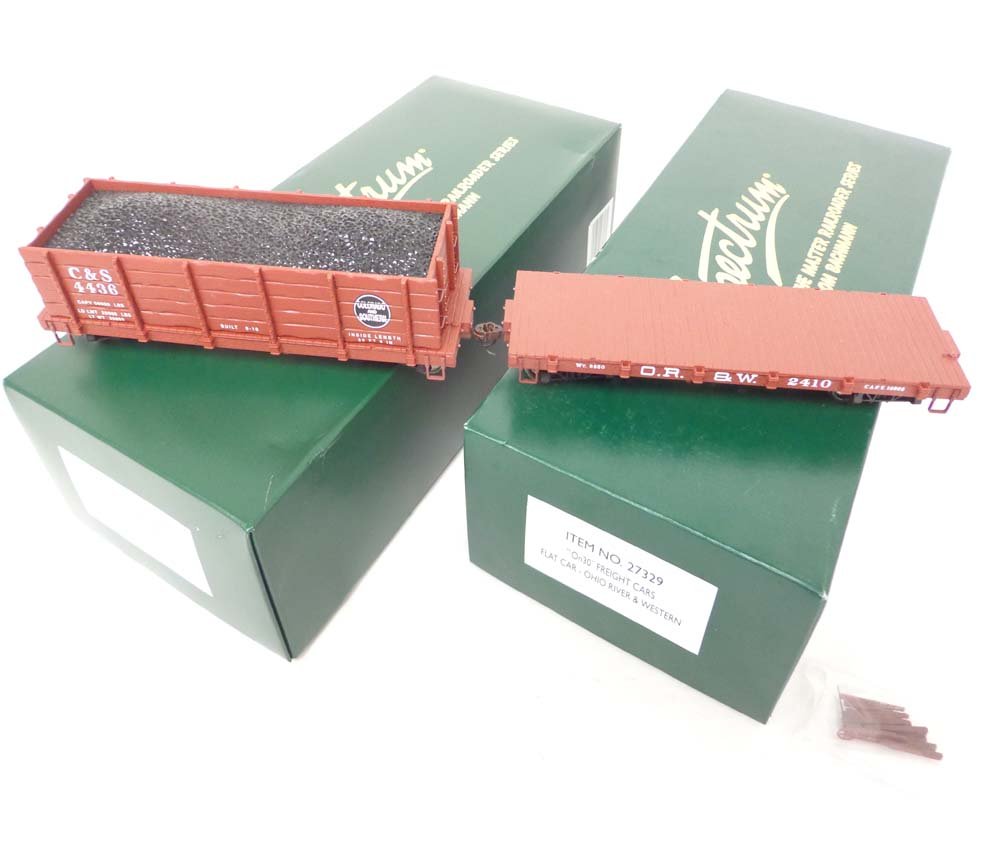 ABT: Bachmann On30 Scale: #27823/28329 Cars/OBs: Paul V. Ambrose and Drew J. Bauer present: These are the #27823 Colorado Southern Highside Gondola w/ Load and the #27329 Ohio River & Western Flat Car that Bachmann made in On30 Scale some time ago. 