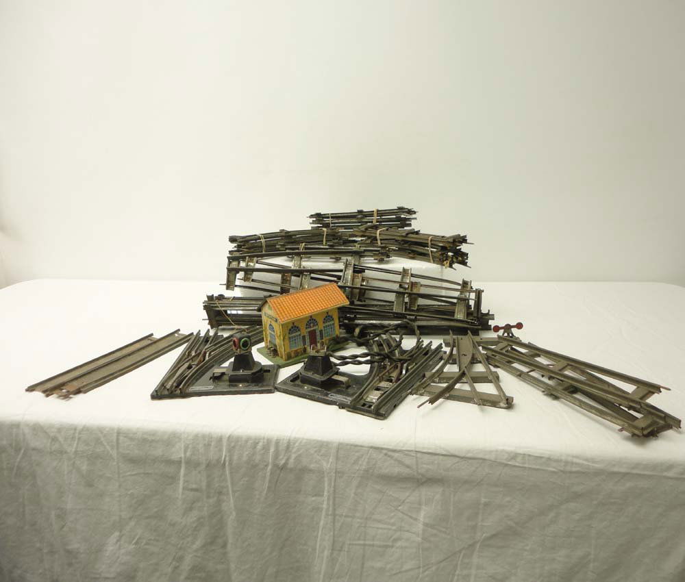 ABT: Varied Assortment Lionel & Others Track & Swit: Paul V. Ambrose and Drew J. Bauer present: These are pair of Lionel #021 Manual O-Gauge Switches plus tinplate Whistle Station, and an unusual assortment of approx. 35 sections Ives/Bing two-rail Trac