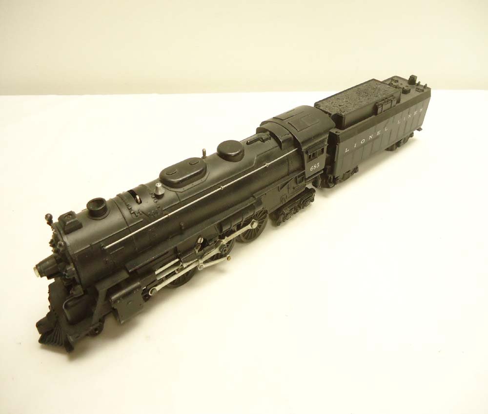 ABT: Lionel #685/6026T Steam Engine & Tender: Paul V. Ambrose and Drew J. Bauer present: These are the #685/6026W Steam Engine and Tender that Lionel made in the early 1950s. Our Opinion is that they are generally in Excellent Condition. No Boxes