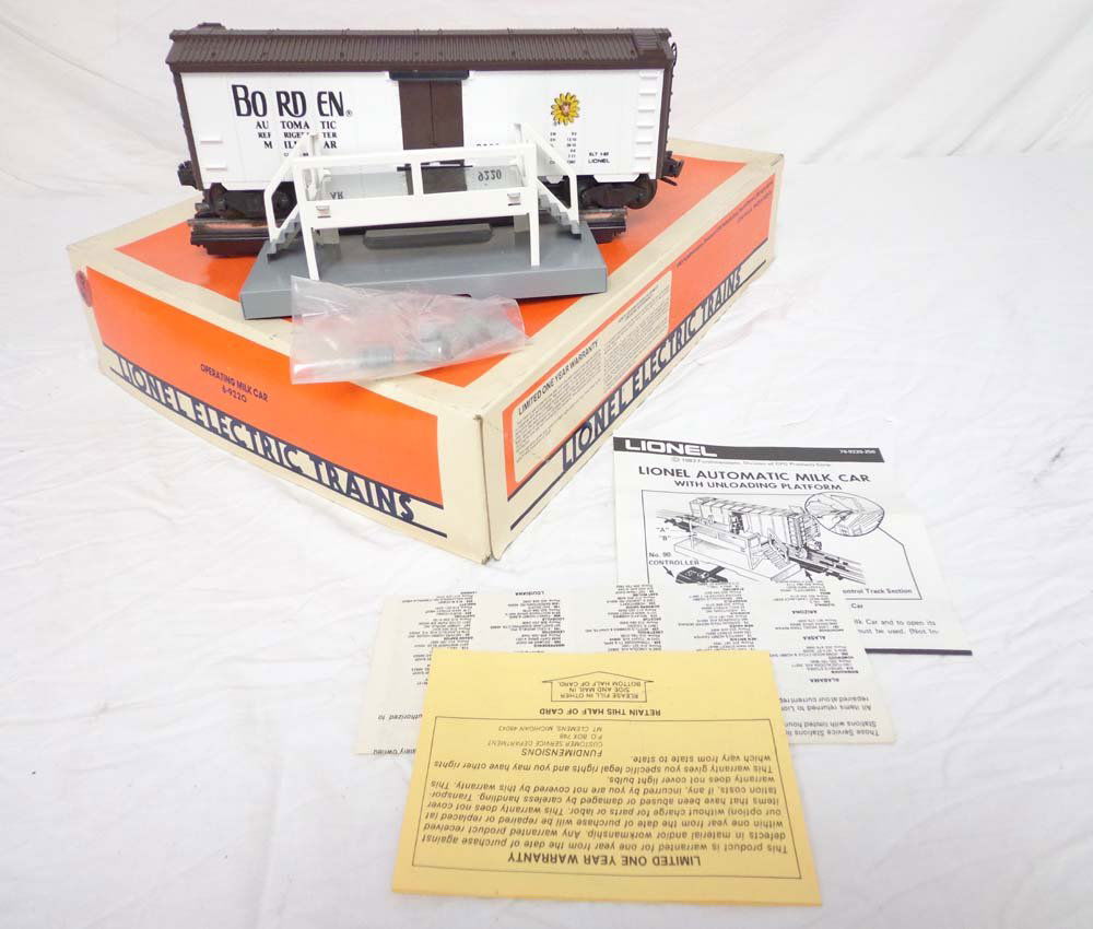 ABT: Mint Lionel #9220 Borden Operating Milk Car Se: Paul V. Ambrose and Drew J. Bauer present: This is the #9220 Operating Milk Car Set that Lionel made in the 1970s. Our Opinion is that the Set is generally in Mint Condition. Original Box. All Origina