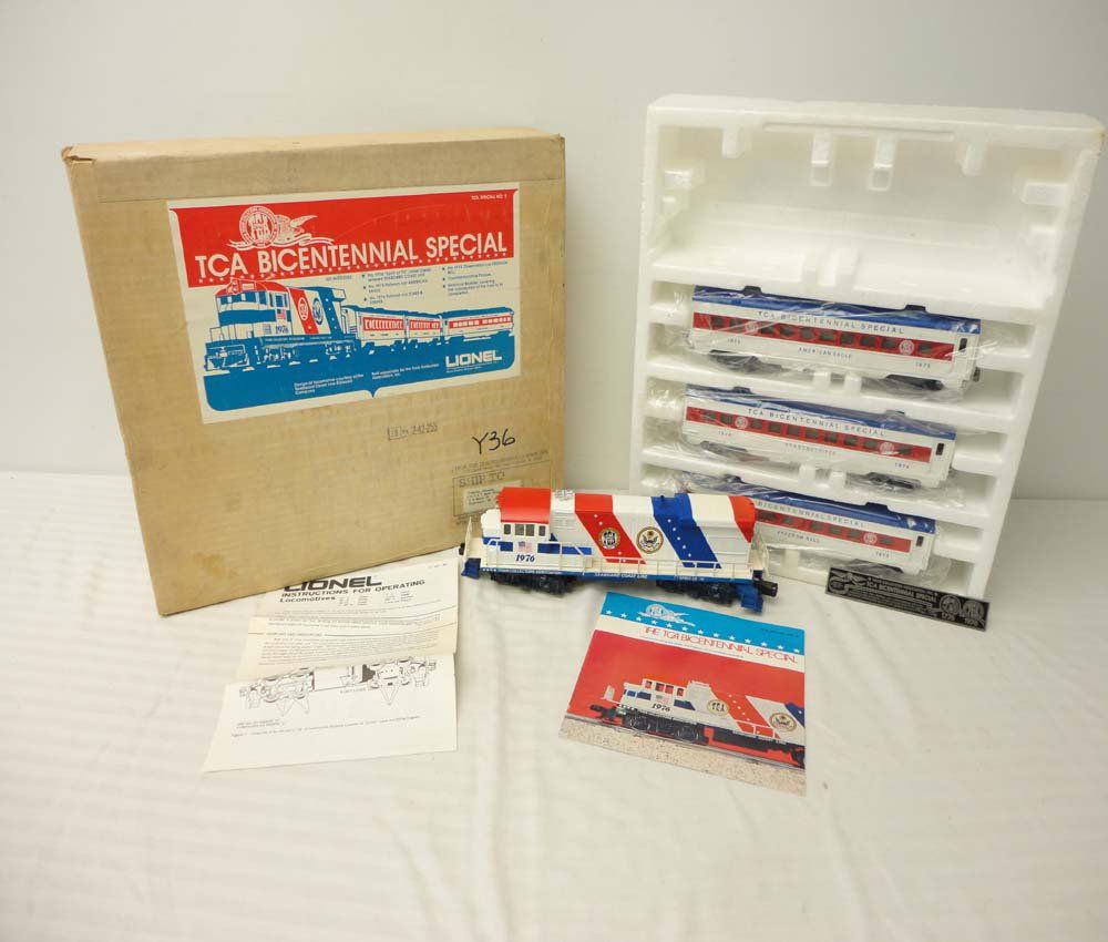 ABT: Mint Lionel TCA #1776 Bicentennial Passenger: Paul V. Ambrose and Drew J. Bauer present: This is the #1776 Bicentennial Passenger Set #2 that Lionel made for the Train Collectors Association in 1976. Includes a special Seaboard Coast Line Spirit