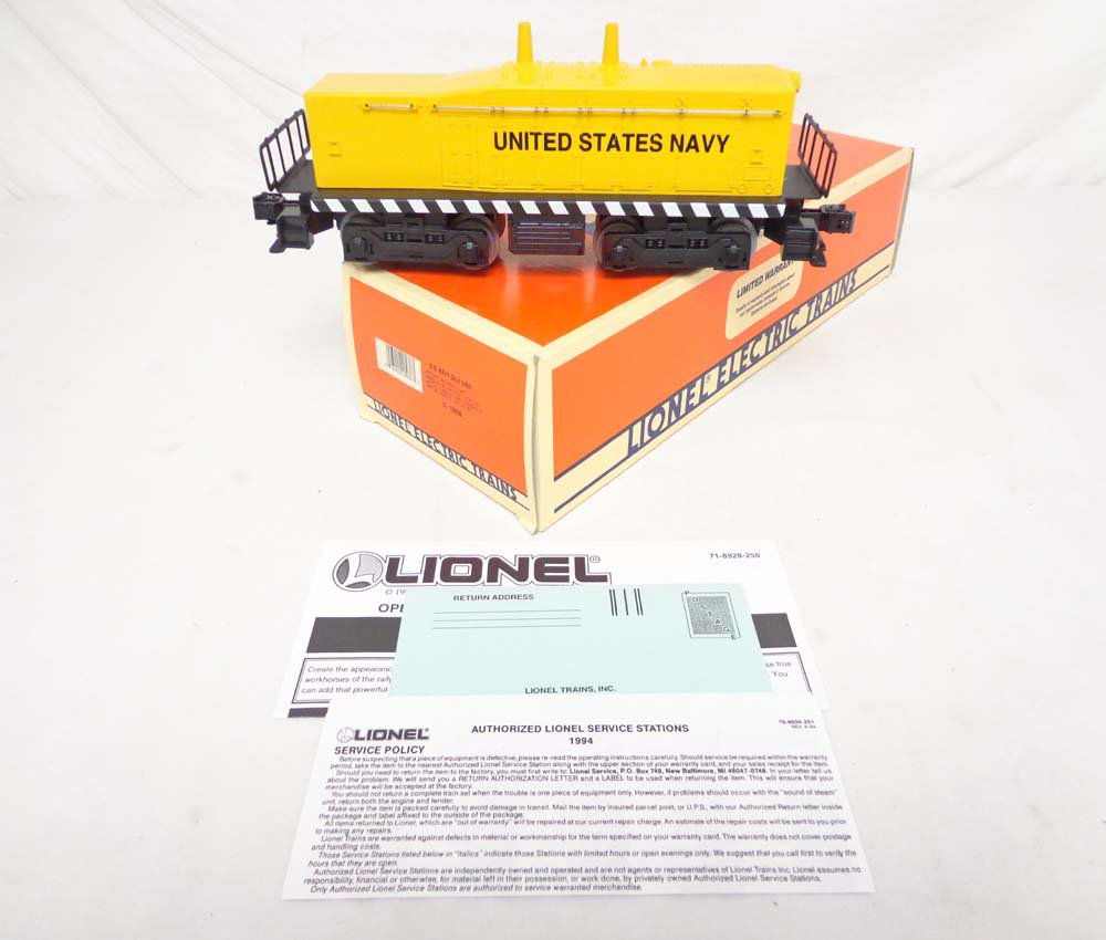 ABT: Mint Lionel #18938 US Navy Calf Unit/OB: Paul V. Ambrose and Drew J. Bauer present: This is the #18938 US Navy Calf Non-Powered Unit that Lionel made in the 1990s. Our Opinion is that it is generally in Mint Condition. A Nice Box. All Origin