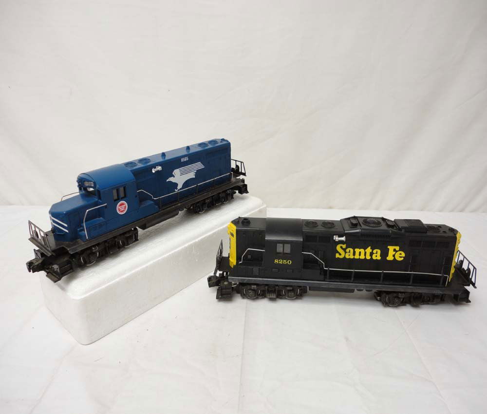 ABT: Lionel #8250 Santa Fe GP-9 Diesel & #8565 Mis: Paul V. Ambrose and Drew J. Bauer present: These are the #8250 Santa Fe GP-9 Diesel and the #8565 Missouri Pacific GP-20 Non-Powered Diesel that Lionel made in the 1970s. Our Opinion is that they are