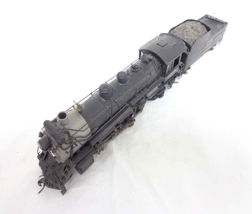 ABT: HO Brass Unknown: Burlington 2-8-2 Mikado Stea: Paul V. Ambrose and Drew J. Bauer present: These are the Brass HO Burlington 2-8-2 Mikado Steam Engine and Tender by an uunknown Maker from some time in the past. No Box. Examine closely; what is pict