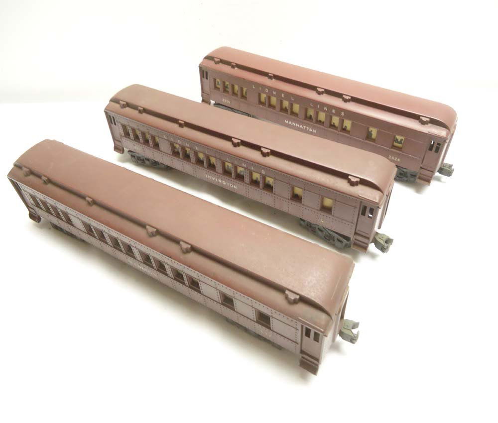 ABT: Lionel #2625/27/28/ Heavyweight Passenger Car: Paul V. Ambrose and Drew J. Bauer present: These are the #2625 Irvington, #2627 Madison, and #2628 Manhattan Heavyweight Passenger Cars that Lionel made in the late 1940s. Note non-Lionel Silhouettes