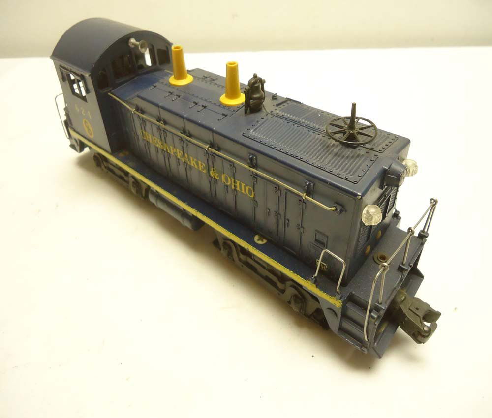 ABT: Lionel #624 C&O Diesel Switcher: Paul V. Ambrose and Drew J. Bauer present: This is the #624 Chesapeake & Ohio Diesel Switcher that Lionel made in the early 1950s. Our Opinion is that it is generally in Excellent Condition. All Origi