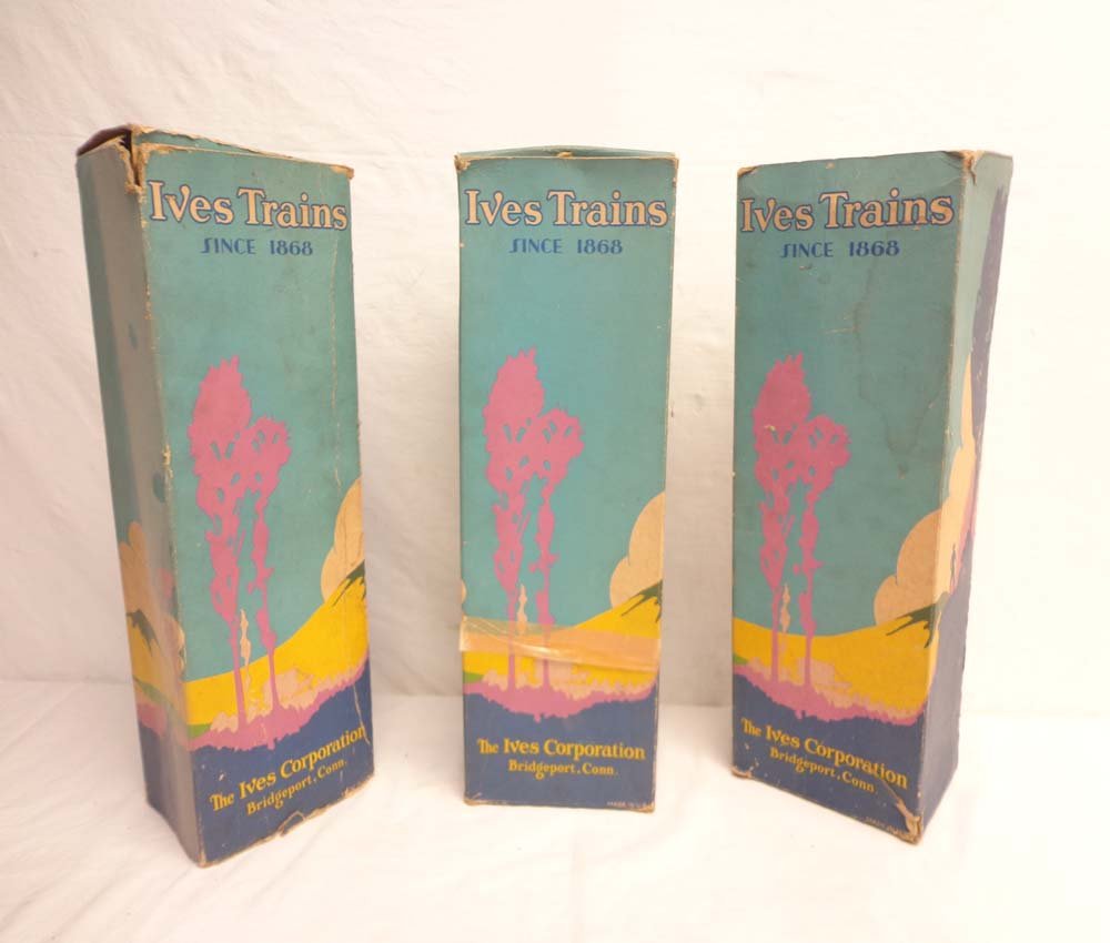 ABT: 3 Scarce Ives Colorful Late 2 1/4 Gauge Original B: Paul V. Ambrose and Drew J. Bauer present: These are the Original and Colorful Boxes for the #1134 Locomotive, #186 Observation Car, plus unknown example that Ives made in 2 1/4 Gauge circa 1930. PLEA
