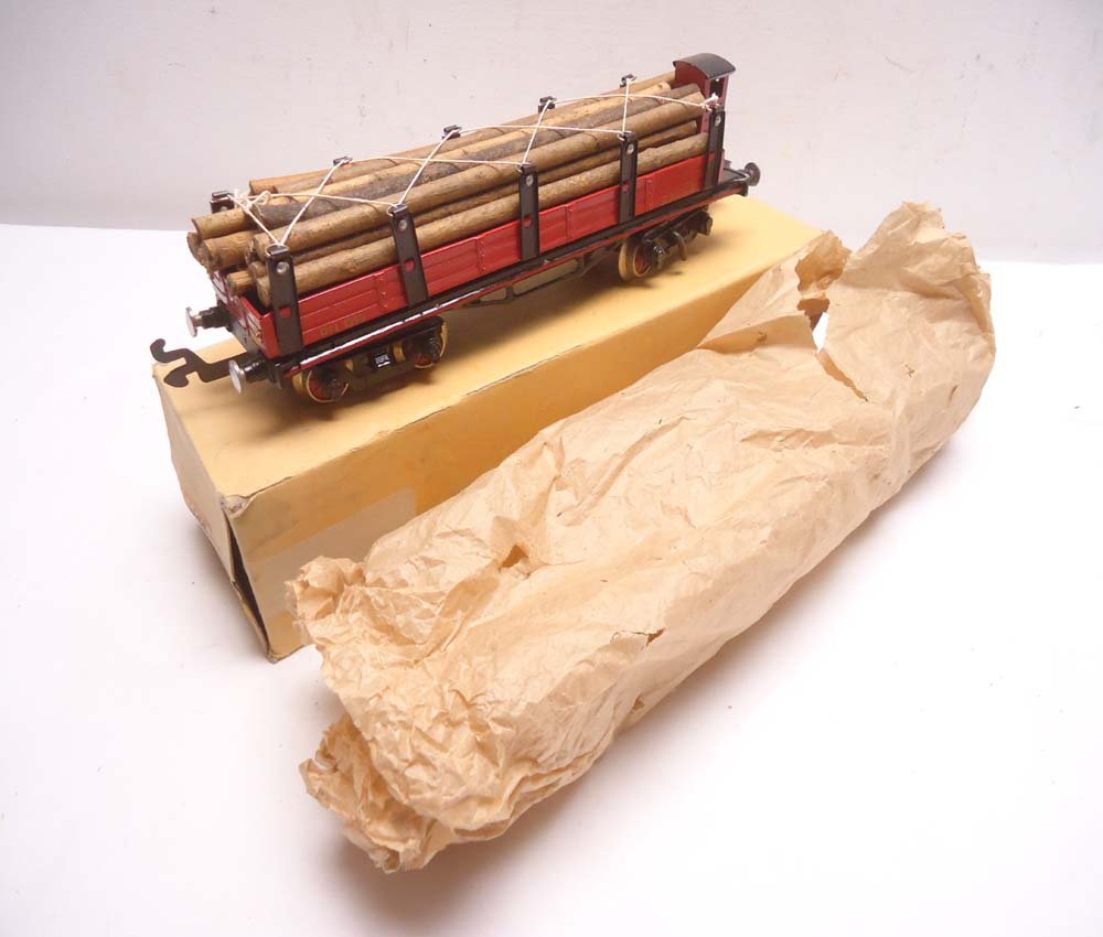 ABT: Paya Log Gondola/OB: Paul V. Ambrose and Drew J. Bauer present: This is the Log Gondola that Paya of Spain made in O Gauge in the 1930s. Examine closely; what you see is what you will receive. Original Box. Please add $20