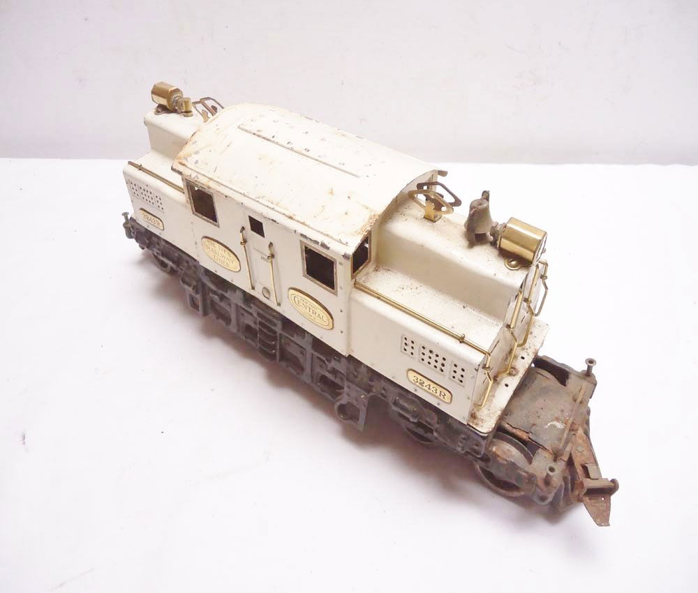 ABT: Ives Standard Gauge White #3243R Electric (R): Paul V. Ambrose and Drew J. Bauer present: This is the White #3243R NYC Electric that Ives made in Standard Gauge in the 1920s. Special Department Display Model; we believe this was repainted a long t
