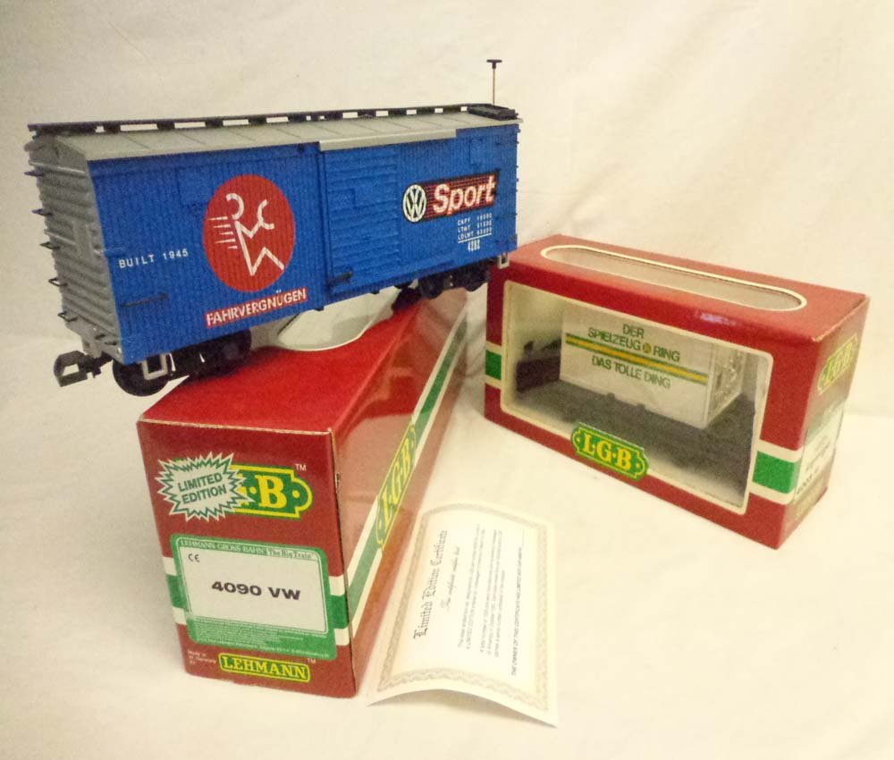 ABT: LGB G Scale: #4090VW/4003SR Cars/OBs: Paul V. Ambrose and Drew J. Bauer present: These are the #4090VW (Limited Edition Volks Wagan, Broken Brakewheel) and the #4003SR Flat Car w/load that LGB made for G Scale a few years ago. Our Opinion