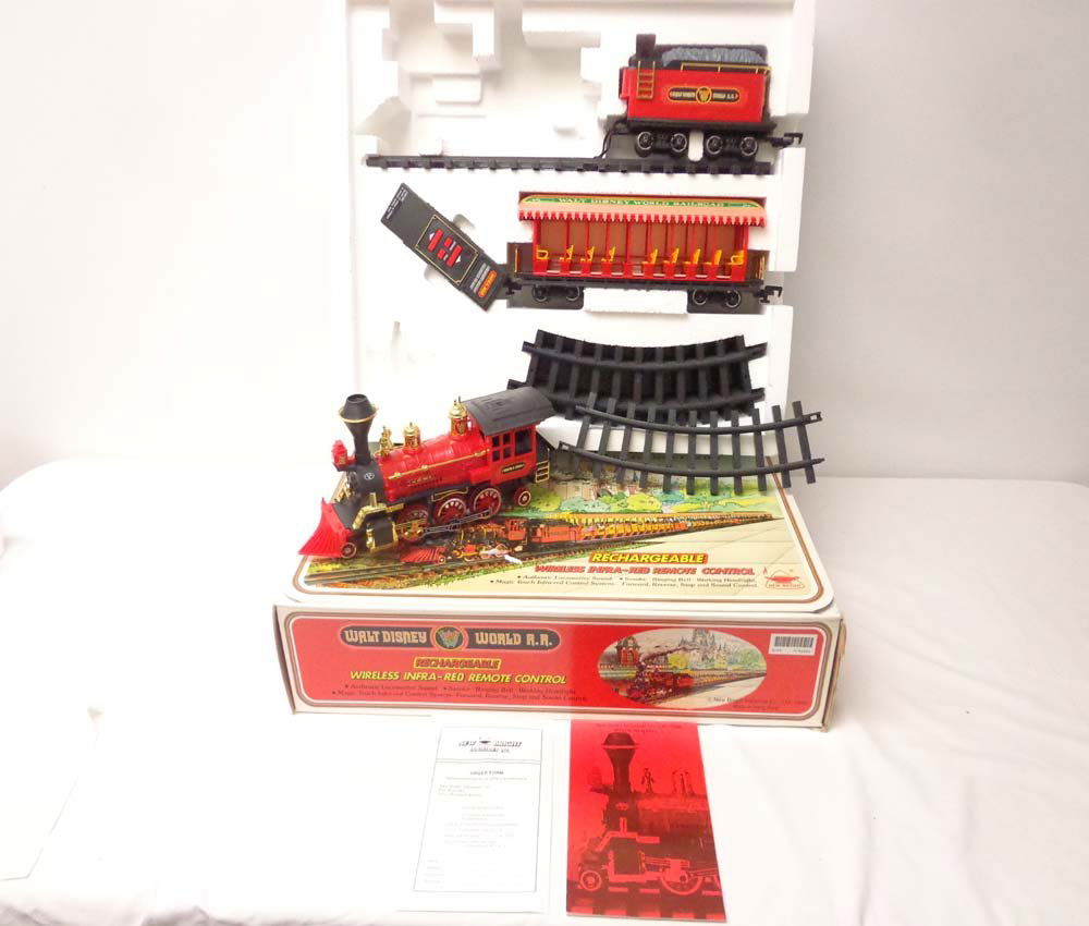 ABT: New Bright G Scale: #49-95011 Walt Disney World R.: Paul V. Ambrose and Drew J. Bauer present: This is the #49-95011 Walt Disney World R.R Set that New Bright made for G Scale a few years ago. Please examine closely: what you see is what you will recei