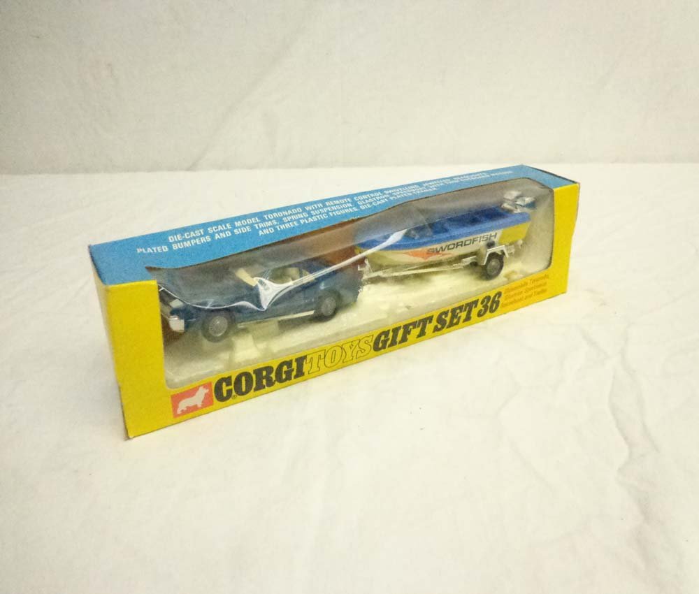 ABT: Corgi #GS36 Olsmobile Tornado W/Glastron Sportsman: Paul V. Ambrose and Drew J. Bauer present: This is the #GS36 Olsmobile Tornado W/Glastron Sportsman V171 Speedboat and Trailer that Corgi made in the recent past. Examine closely; what is pictured is 
