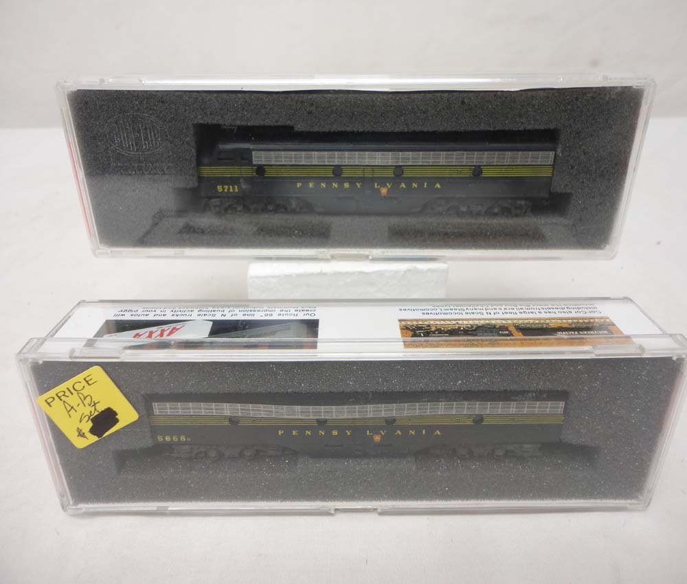 ABT: Con-Car N Gauge: #0001-002732/0001-002772 PRR Unit: Paul V. Ambrose and Drew J. Bauer present: These are the #0001-002732/0001-002772 PRR Units that Con-cor made in N Gauge a few years ago. Please look at all the pictures; what is pictured is what you 