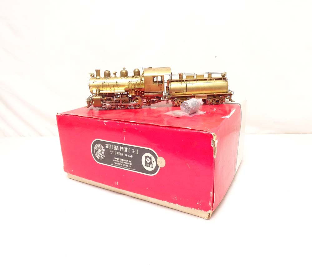 ABT: Brass Scale O: West Side Model Southern Pacific: Paul V. Ambrose and Drew J. Bauer present: This is the Southern Pacific Brass S-10 0-6-0 Engine and Tender that Samhongsa made a few years in the past. Examine closely; what is pictured is what you wi