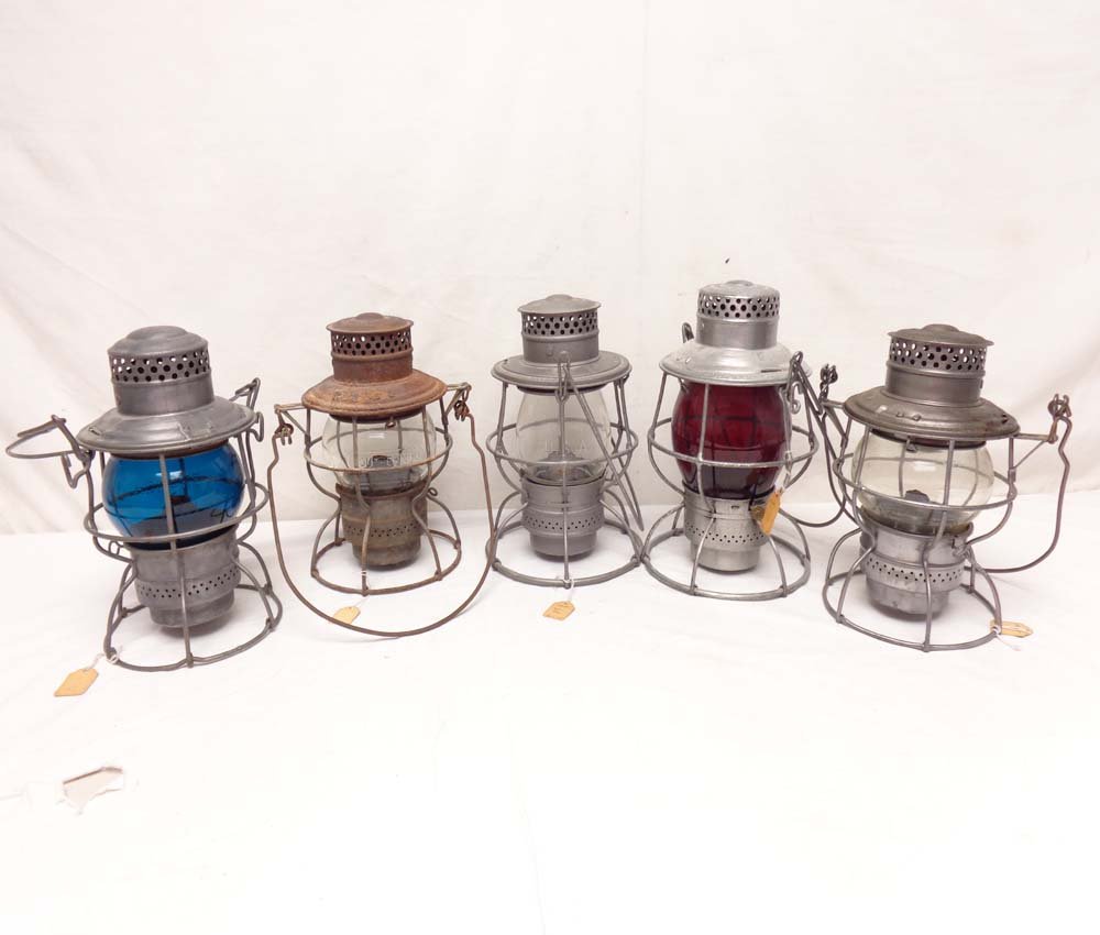 ABT: 5 Assorted Adlake TCI&RR, Southern Ry, USA, Pere: Paul V. Ambrose and Drew J. Bauer present: These are five Assorted Adlake CI&RR, Southern Ry, USA, Pere Marquette Lanterns from an Era gone by. Examine very closely; what is pictured is what you will 