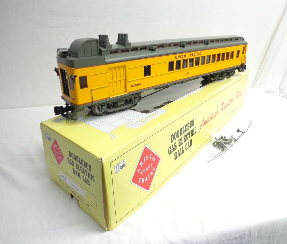 ABT: Aristo Craft 1 Gauge: #ART-21208 Union Pacific: Paul V. Ambrose and Drew J. Bauer present: This is the #ART-21208 Union Pacific Doodlebug Gas Electric Rail Car that Arista Craft made in 1 Gauge a few years ago. Our Opinion is that it is generally i