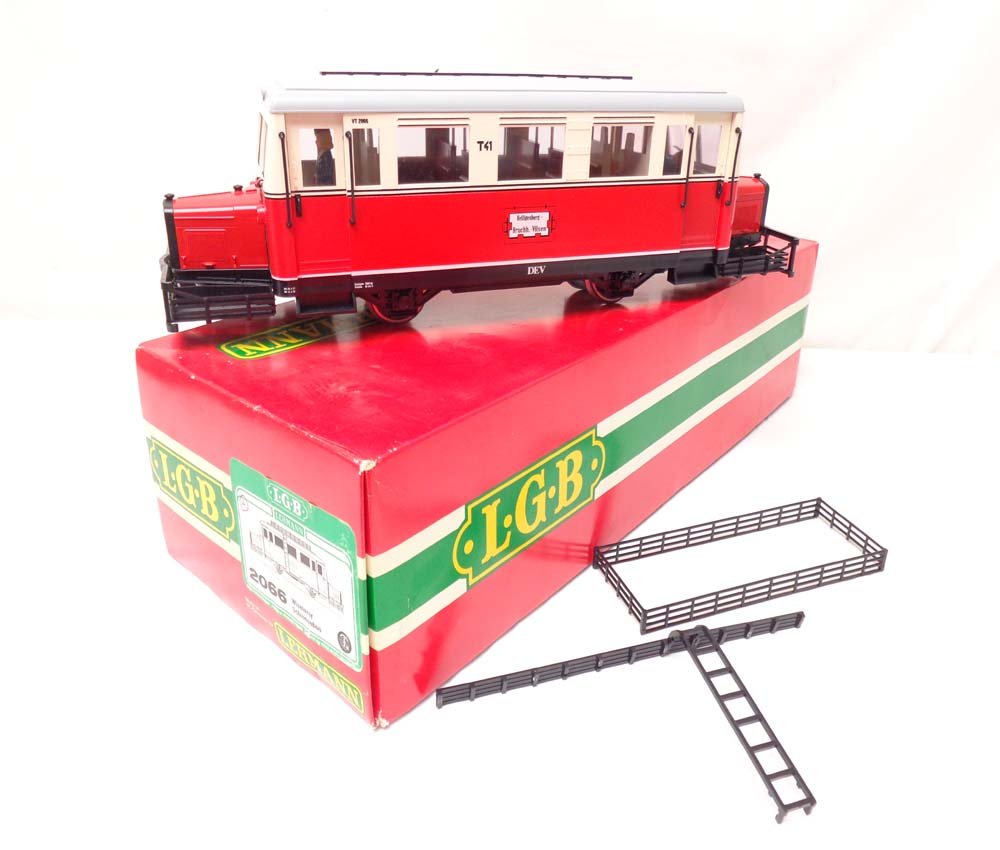 ABT: LGB G Scale: #2066 Wismarer Schienenbus/OB: Paul V. Ambrose and Drew J. Bauer present: This is the #2066 Wismarer Schienenbus that LGB made for G Scale a few years ago. Our Opinion is that it is generally in Like New Condition. Original Box. Al