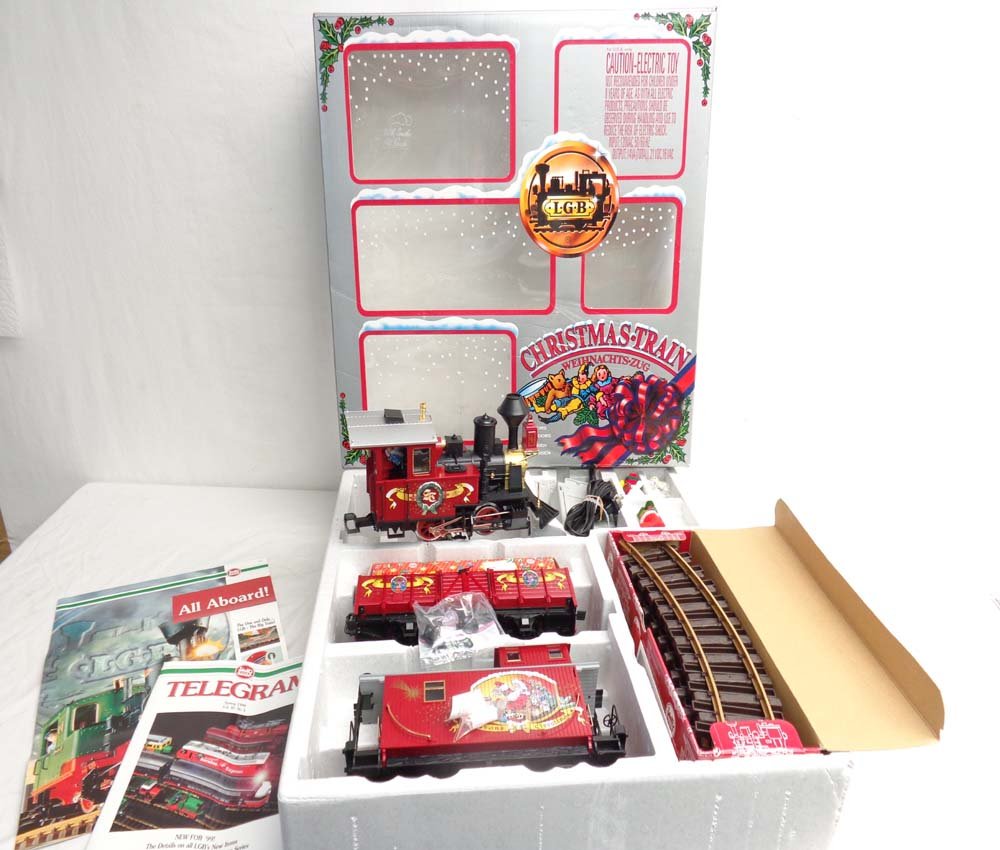 ABT: Mint LGB G Scale: #72554 Electric Christmas Train: Paul V. Ambrose and Drew J. Bauer present: This is the #72554 Electric Christmas Train Set that LGB made for G Scale a few years ago. Our Opinion is that the Set is generally in Mint Condition. Origin