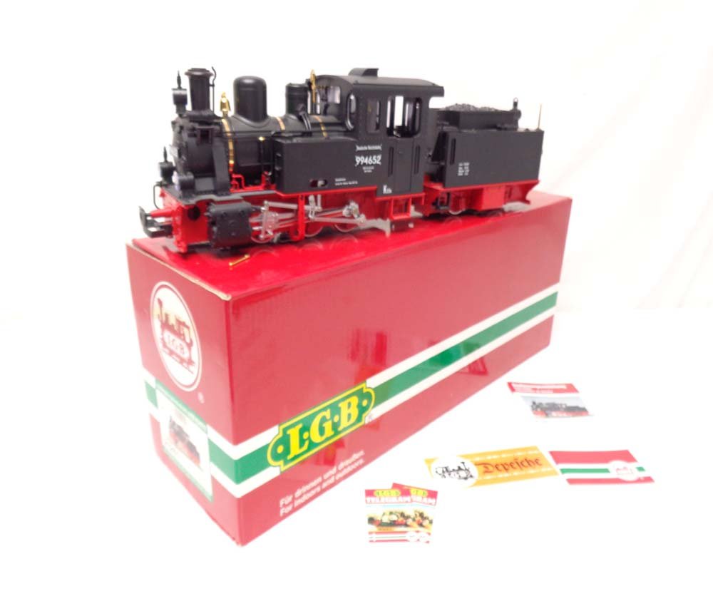ABT: LGB G Scale: #21261 DR Tender Steam Locomotive and: Paul V. Ambrose and Drew J. Bauer present: These are the #21261 DR Tender Steam Locomotive and Tender that LGB made for G Scale a few years ago. Our Opinion is that they are generally in Like New Cond