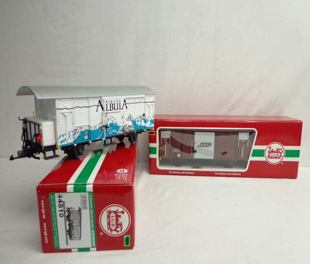 ABT: Mint LGB G Scale: #41810/44810 Box Cars/OBs: Paul V. Ambrose and Drew J. Bauer present: These are the #41810/44810 Box Cars that LGB made for G Scale a few years ago. Our Opinion is that they are generally in Mint Condition. Original Boxes. All