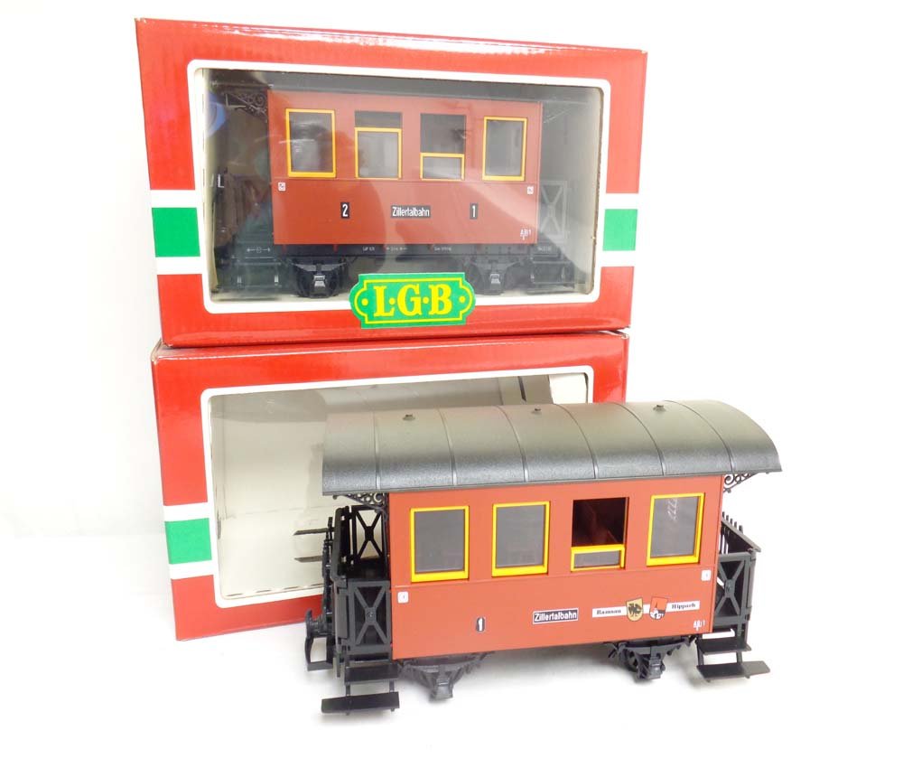 ABT: Mint LGB G Scale: #3107/3007 Coaches/OBs: Paul V. Ambrose and Drew J. Bauer present: These are the #3107/3007 Coaches that LGB made for G Scale a few years ago. Our Opinion is that they are generally in Mint Condition. Original Boxes. All Ori