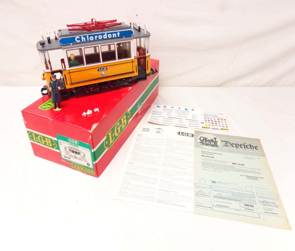 ABT: Mint LGB G Scale: #2035 Non-Power Trolley/OB: Paul V. Ambrose and Drew J. Bauer present: This is the #2035 Non-Power Trolley that LGB made for G Scale a few years ago. Our Opinion is that it is generally in Mint Condition. Original Box. All Origi