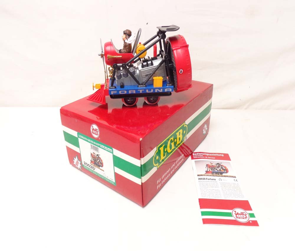 ABT: Mint LGB G Scale: #20020 Fortuna Flyer/OB: Paul V. Ambrose and Drew J. Bauer present: This is the #20020 Fortuna Flyer that LGB made for G Scale a few years ago. Our Opinion is that it is generally in Mint Condition. Original Box. All Original