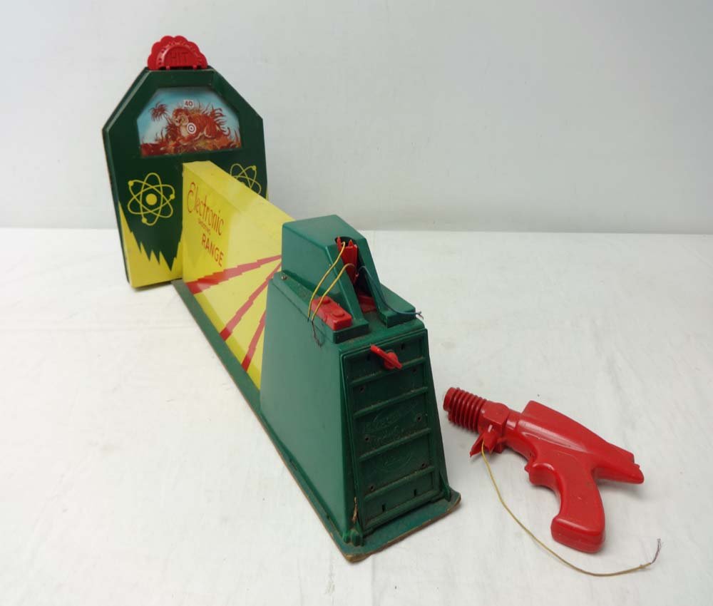 ABT: Interesting GMP/Andygard Toys Electronic Shooting: Paul V. Ambrose and Drew J. Bauer present: This is an Electronic Shooting Game (Gun broken) that G.M.P./Andygard Toys made some time in the past. Note it measures approx. 20" X 9". Examine very closel