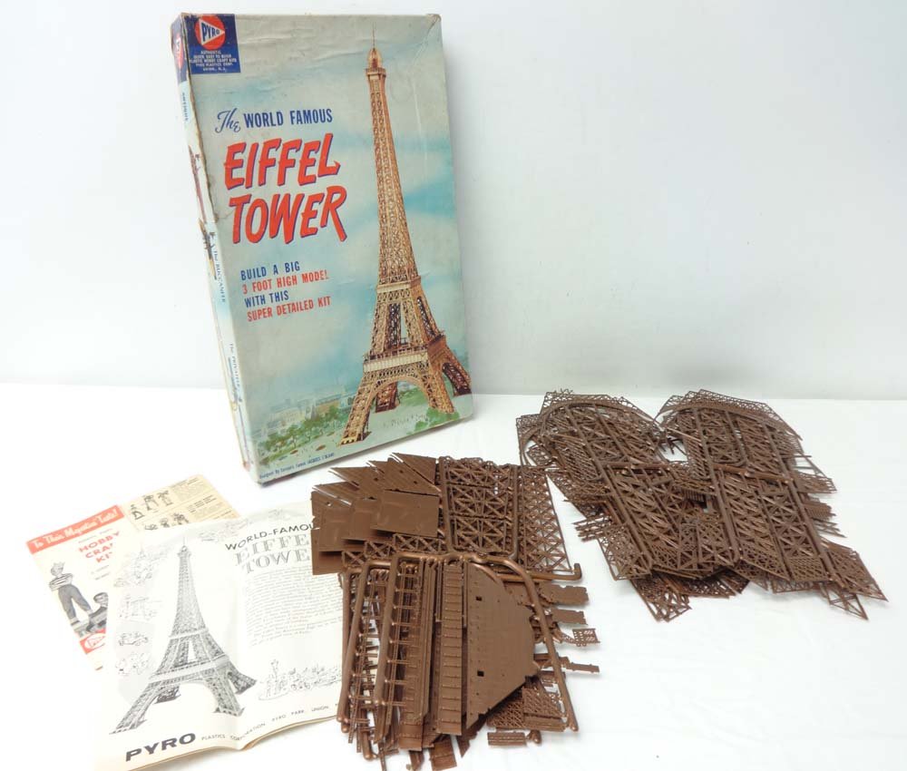 ABT: Pyro 'Eiffel Tower' Unbuilt Kit/OB: Paul V. Ambrose and Drew J. Bauer present: This is the unbuilt #336 Eiffel Tower Plastic Model Kit (approx. 3' High) that Pyro made circa the 1960s. Includes OB and Paperwork as shown. Examine very cl