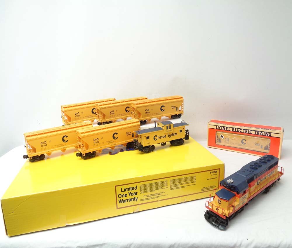 ABT: Lionel #11705 Chessie System Std O Hopper Unit: Paul V. Ambrose and Drew J. Bauer present: This is the #11705 Chessie System Diesel Standard O Hopper Unit Train Set that Lionel made in the 1980s. This Set includes the #18201 Chessie SD-40 Diesel wi