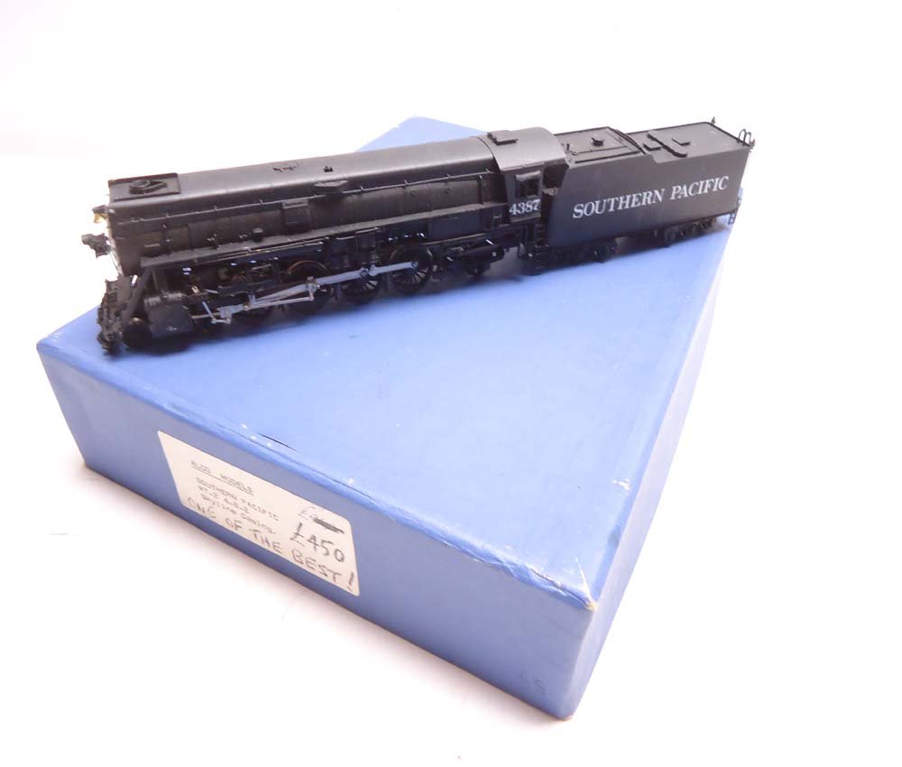ABT: Brass HO: Alco Models SP 'Class MT-2' 4-8-2 Steam: Paul V. Ambrose and Drew J. Bauer present: These are the painted Brass HO Southern Pacific 'Class MT-2' 4-8-2 Steam Engine and Tender that Alco Models made some time in the past. Includes OB as shown.