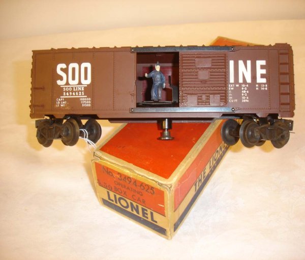 ABT: Lionel #3494-625 Operating Soo Lines Box Car: Paul V. Ambrose and Drew J. Bauer present: This is the #3494-625 Soo Line Operating Box Car that Lionel made in the later 1950s. Our Opinion is that it is generally in Like New Condition, minor signs
