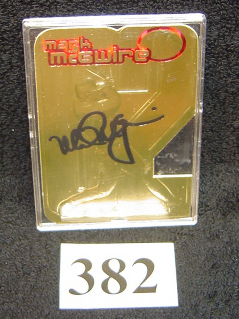 LIMITED EDITION MARK MCGWIRE 23 KT GOLD TRADING CARD: SERIAL NO. 2455.