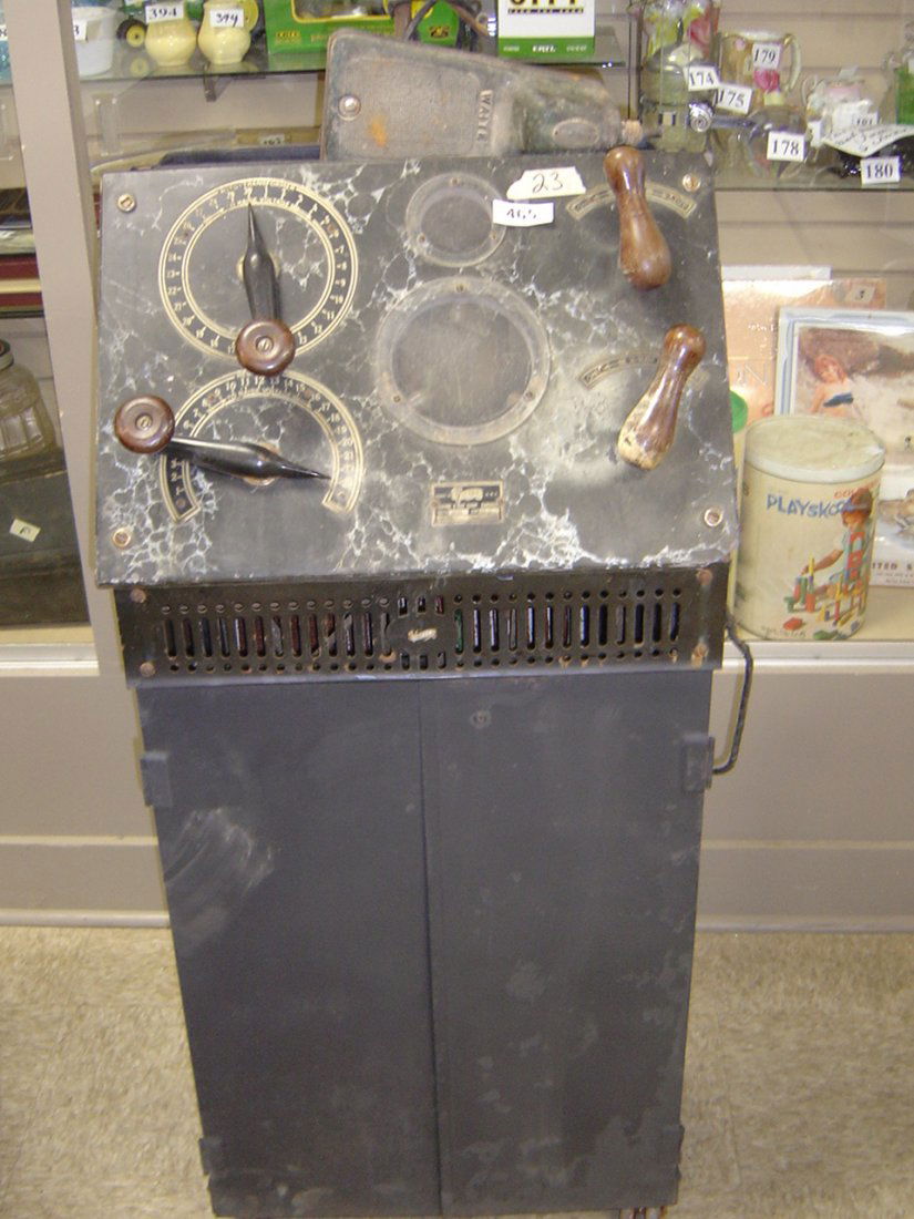 ANTIQUE MEDICAL ODDITY VICTOR XRAY CORP MACHINE Jan 31, 2015